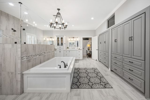 4123 Cliff Oaks, San Antonio, TX 78229