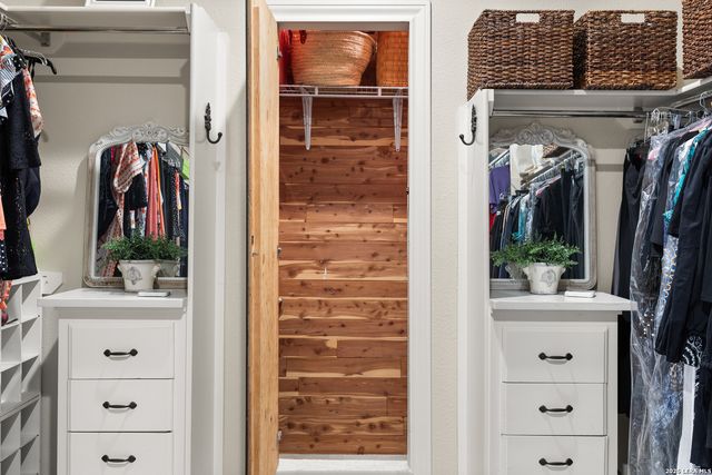 4123 Cliff Oaks, San Antonio, TX 78229