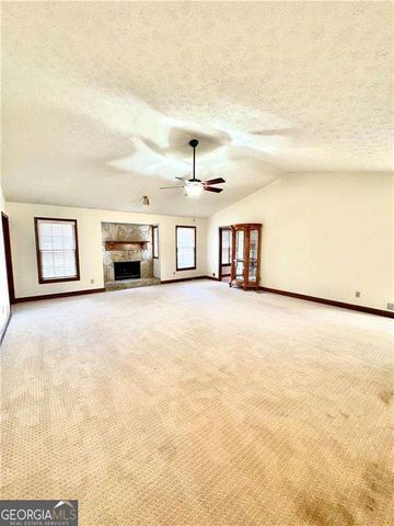 910 Thousand Oaks Drive, Lawrenceville, GA 30043