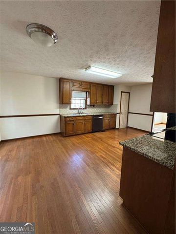 910 Thousand Oaks Drive, Lawrenceville, GA 30043