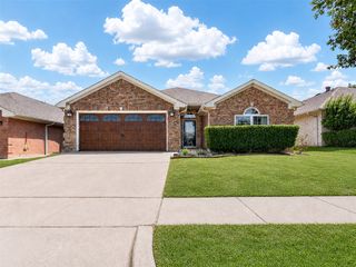 4820 Eagle Trace Drive, Fort Worth, TX 76244