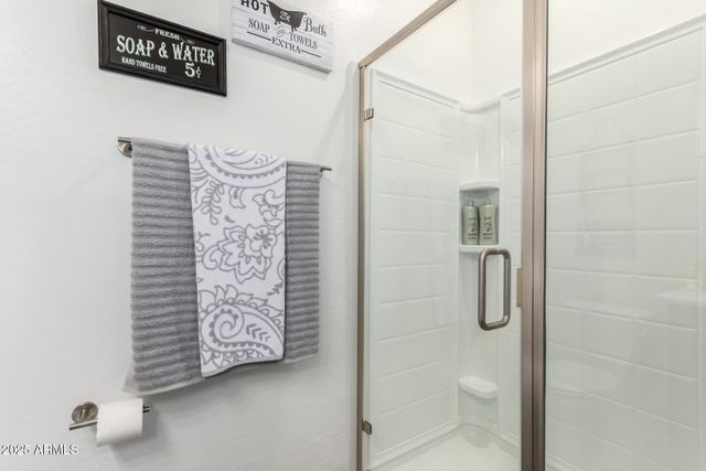 1852 E CHELSEA Lane 103, Gilbert, AZ 85295