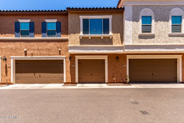 1852 E CHELSEA Lane 103, Gilbert, AZ 85295