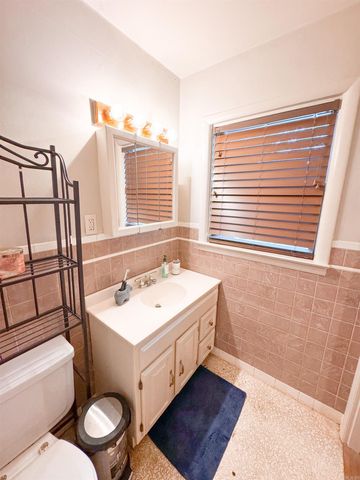 106 E Lincoln, Searcy, AR 72143