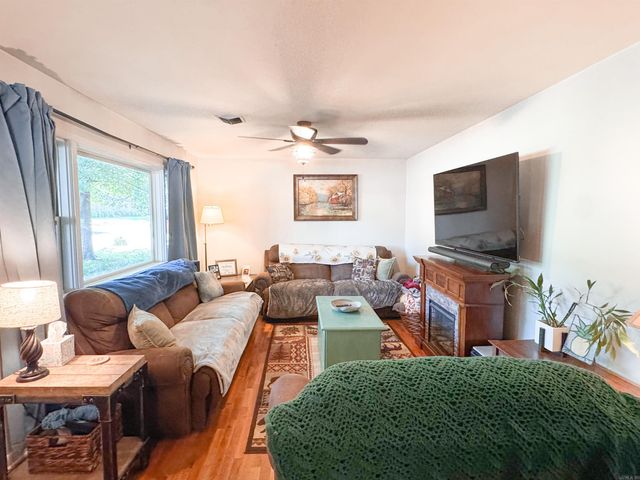 106 E Lincoln, Searcy, AR 72143