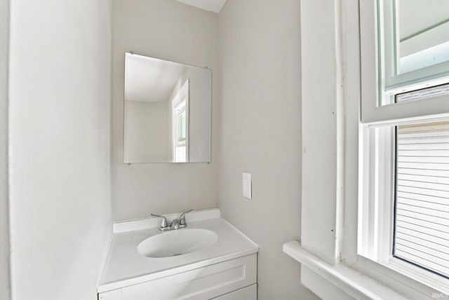 2921 Holton Avenue, Fort Wayne, IN 46806