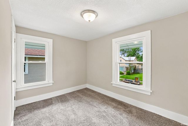 2921 Holton Avenue, Fort Wayne, IN 46806