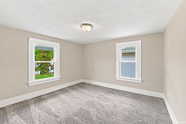 2921 Holton Avenue, Fort Wayne, IN 46806