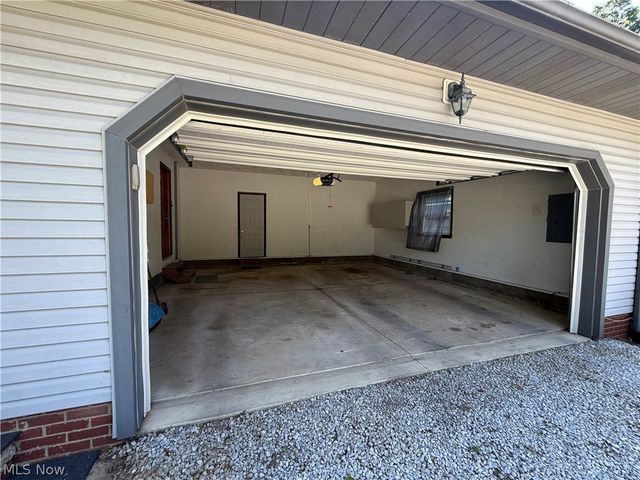 5889 Kellar Road, New Franklin, OH 44319