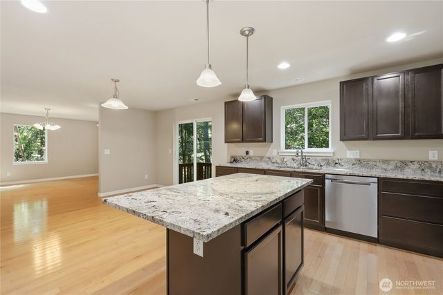 6106 120th Street Ct, Gig Harbor, WA 98332