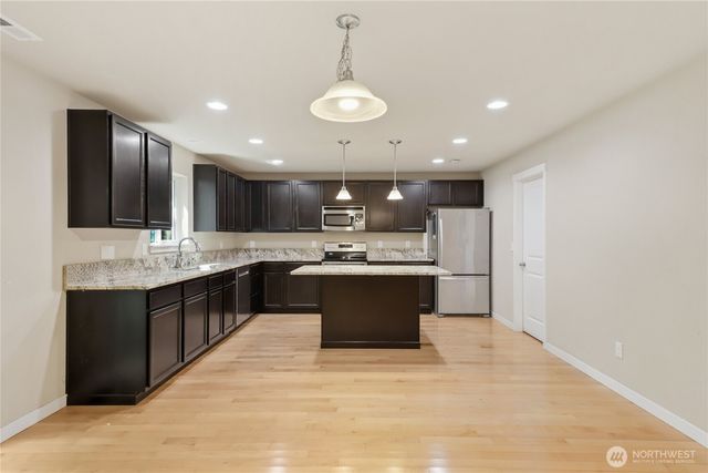 6106 120th Street Ct, Gig Harbor, WA 98332