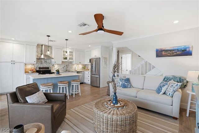 7731 Bocilla LN 10, Bokeelia, FL 33922