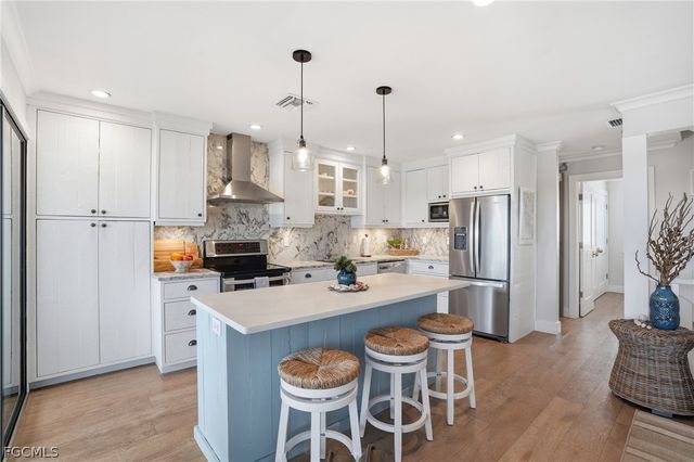 7731 Bocilla LN 10, Bokeelia, FL 33922