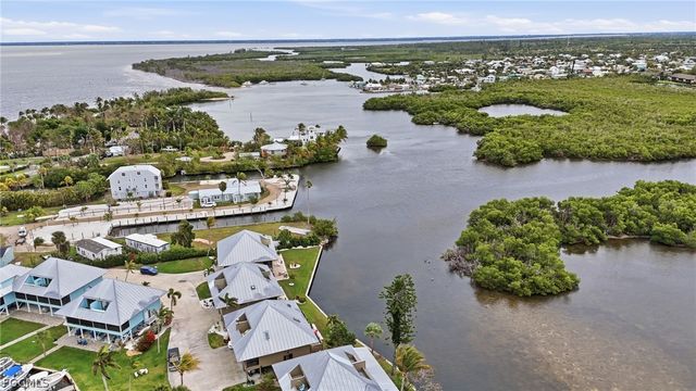 7731 Bocilla LN 10, Bokeelia, FL 33922