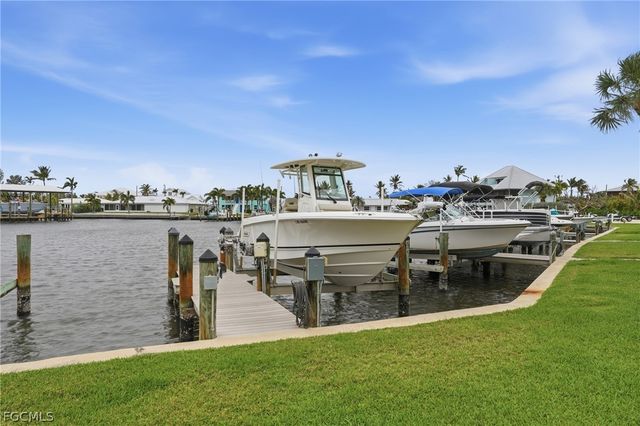 7731 Bocilla LN 10, Bokeelia, FL 33922