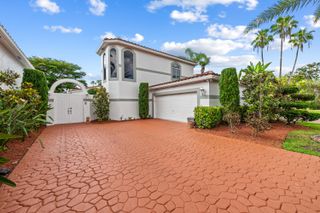 980 Bel Aire Drive West, Pembroke Pines, FL 33027