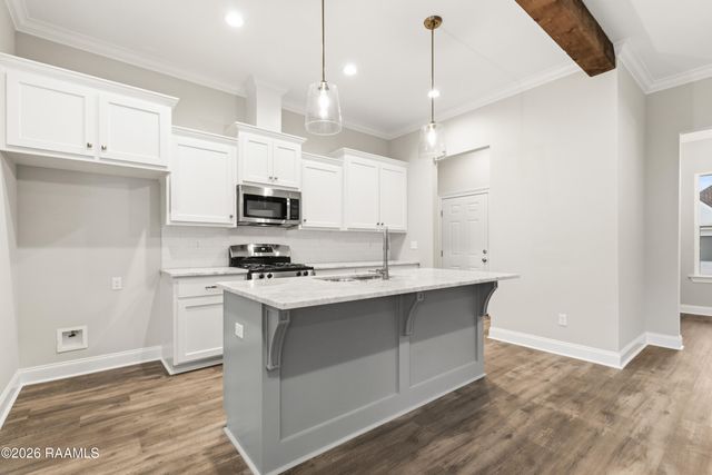 125 Crooked Pine Lane, Scott, LA 70583