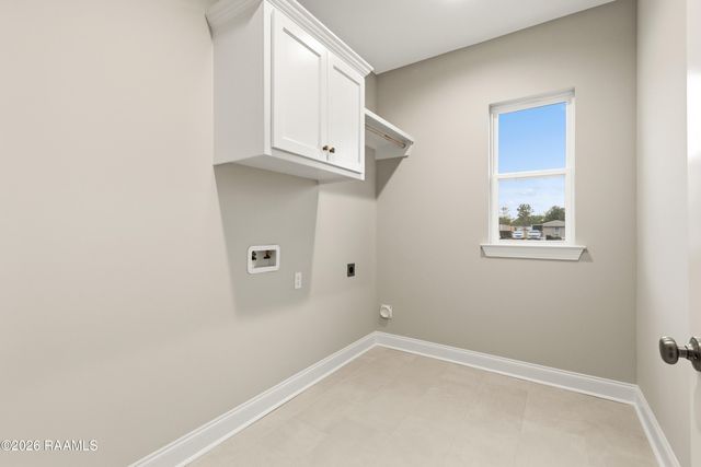 125 Crooked Pine Lane, Scott, LA 70583