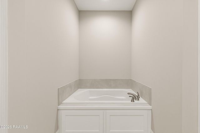 125 Crooked Pine Lane, Scott, LA 70583