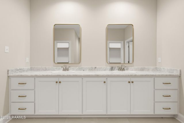 125 Crooked Pine Lane, Scott, LA 70583