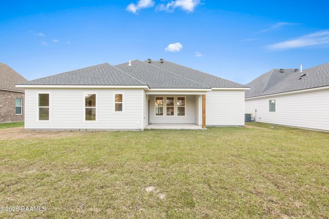125 Crooked Pine Lane, Scott, LA 70583
