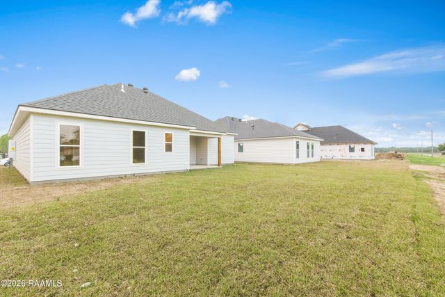 125 Crooked Pine Lane, Scott, LA 70583