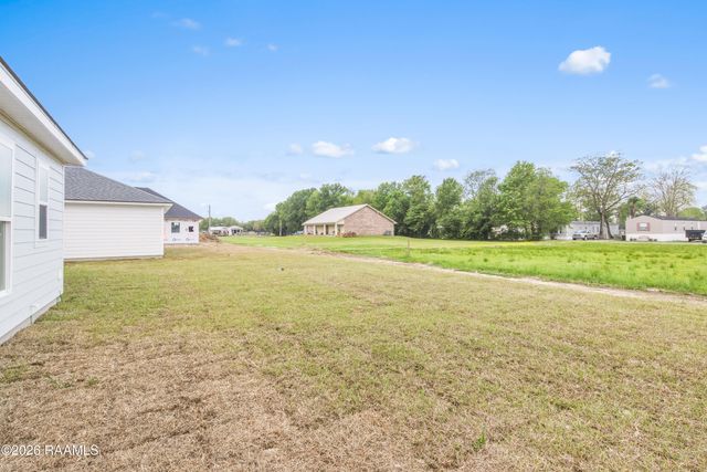 125 Crooked Pine Lane, Scott, LA 70583