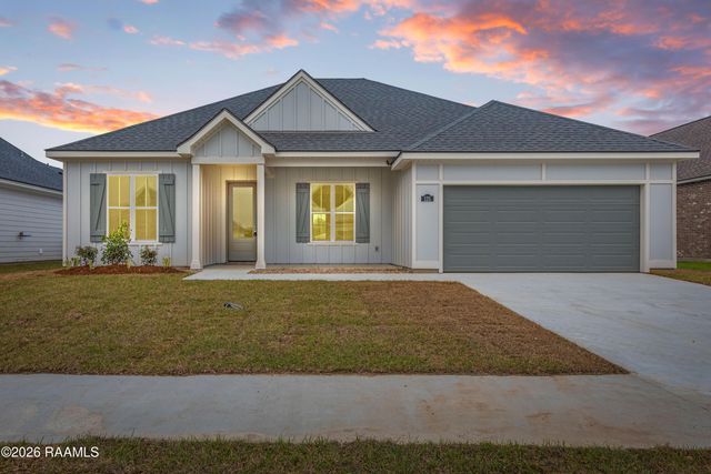 125 Crooked Pine Lane, Scott, LA 70583