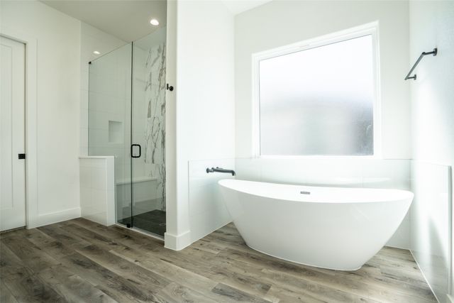 921 Bandon Dunes Drive, Fort Worth, TX 76028