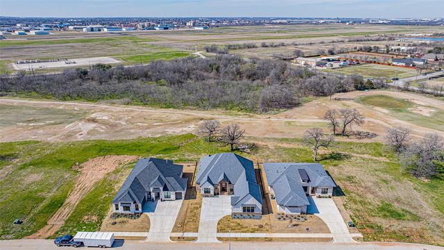 921 Bandon Dunes Drive, Fort Worth, TX 76028