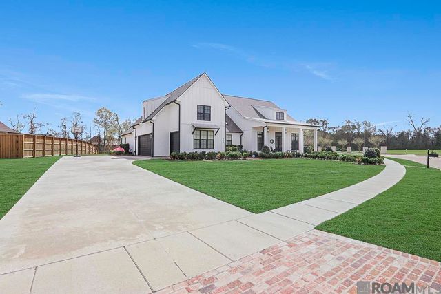 11370 River Reid Crossing, Geismar, LA 70734
