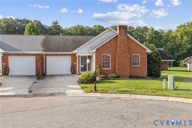 419 Stone Hearth Ct, Hopewell, VA 23860