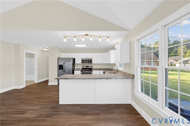 419 Stone Hearth Ct, Hopewell, VA 23860