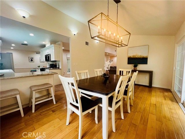 5309 Lockhurst Drive, Woodland Hills (los Angeles), CA 91367