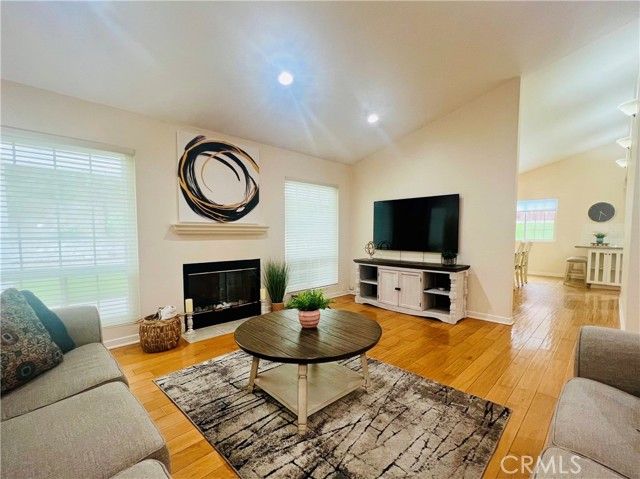 5309 Lockhurst Drive, Woodland Hills (los Angeles), CA 91367