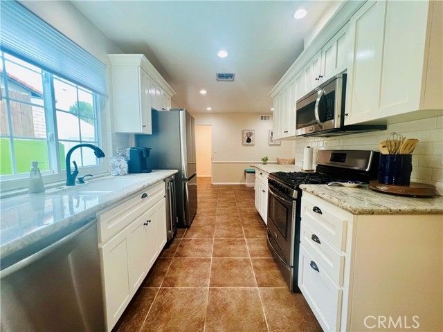 5309 Lockhurst Drive, Woodland Hills (los Angeles), CA 91367