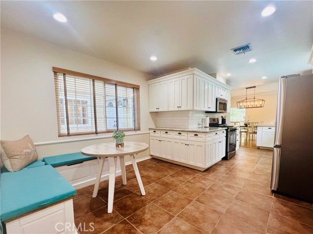 5309 Lockhurst Drive, Woodland Hills (los Angeles), CA 91367