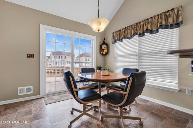 18 Peaksail Drive, Bayville, NJ 08721