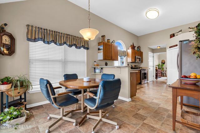 18 Peaksail Drive, Bayville, NJ 08721