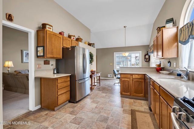 18 Peaksail Drive, Bayville, NJ 08721