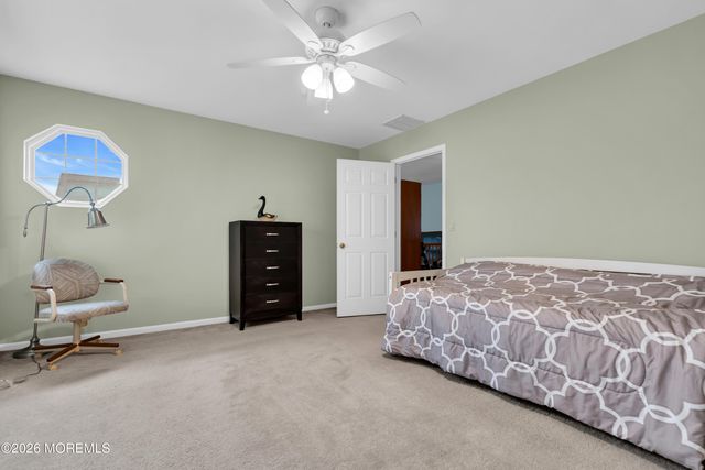 18 Peaksail Drive, Bayville, NJ 08721