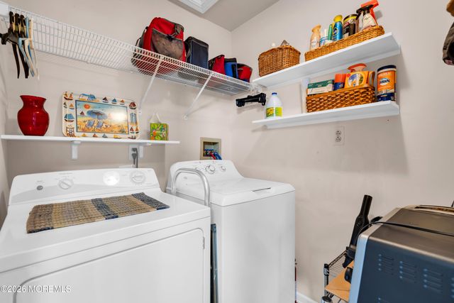 18 Peaksail Drive, Bayville, NJ 08721