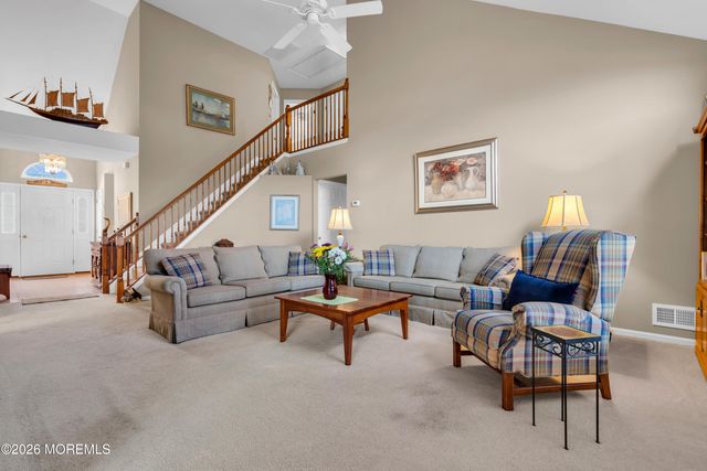 18 Peaksail Drive, Bayville, NJ 08721