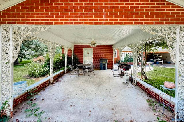 17169 County Road 460, Moulton, AL 35650