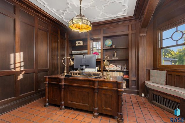 118 W 19th St Street, Sioux Falls, SD 57105