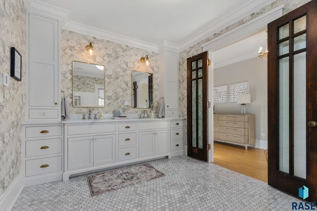 118 W 19th St Street, Sioux Falls, SD 57105