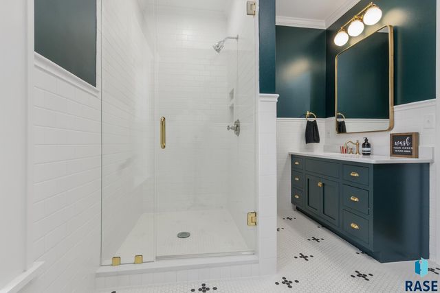 118 W 19th St Street, Sioux Falls, SD 57105