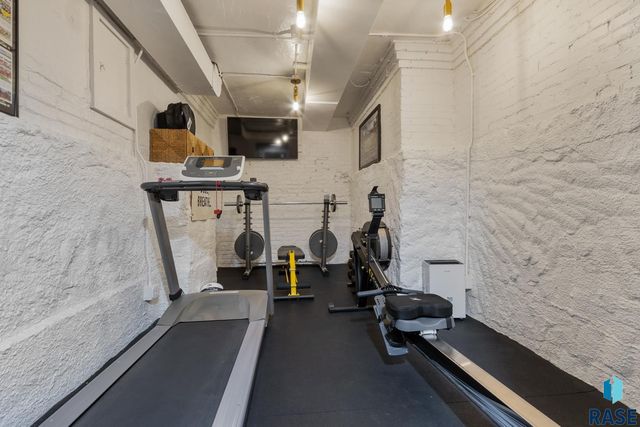 118 W 19th St Street, Sioux Falls, SD 57105