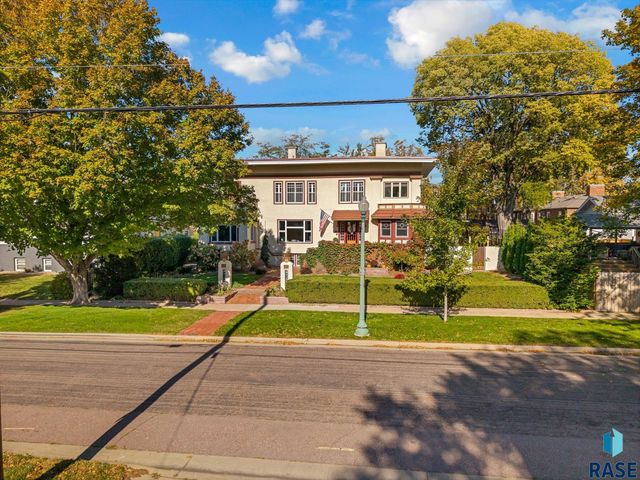 118 W 19th St Street, Sioux Falls, SD 57105