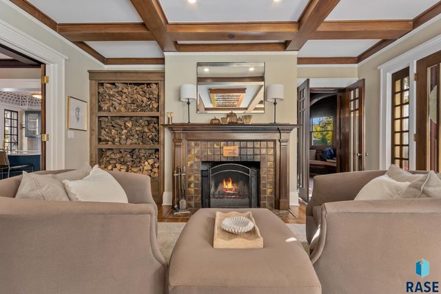 118 W 19th St Street, Sioux Falls, SD 57105